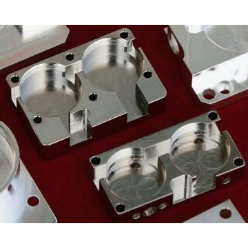 Costumbre hacer piezas de mecanizado CNC / fuente de la fábrica de piezas de mecanizado CNC